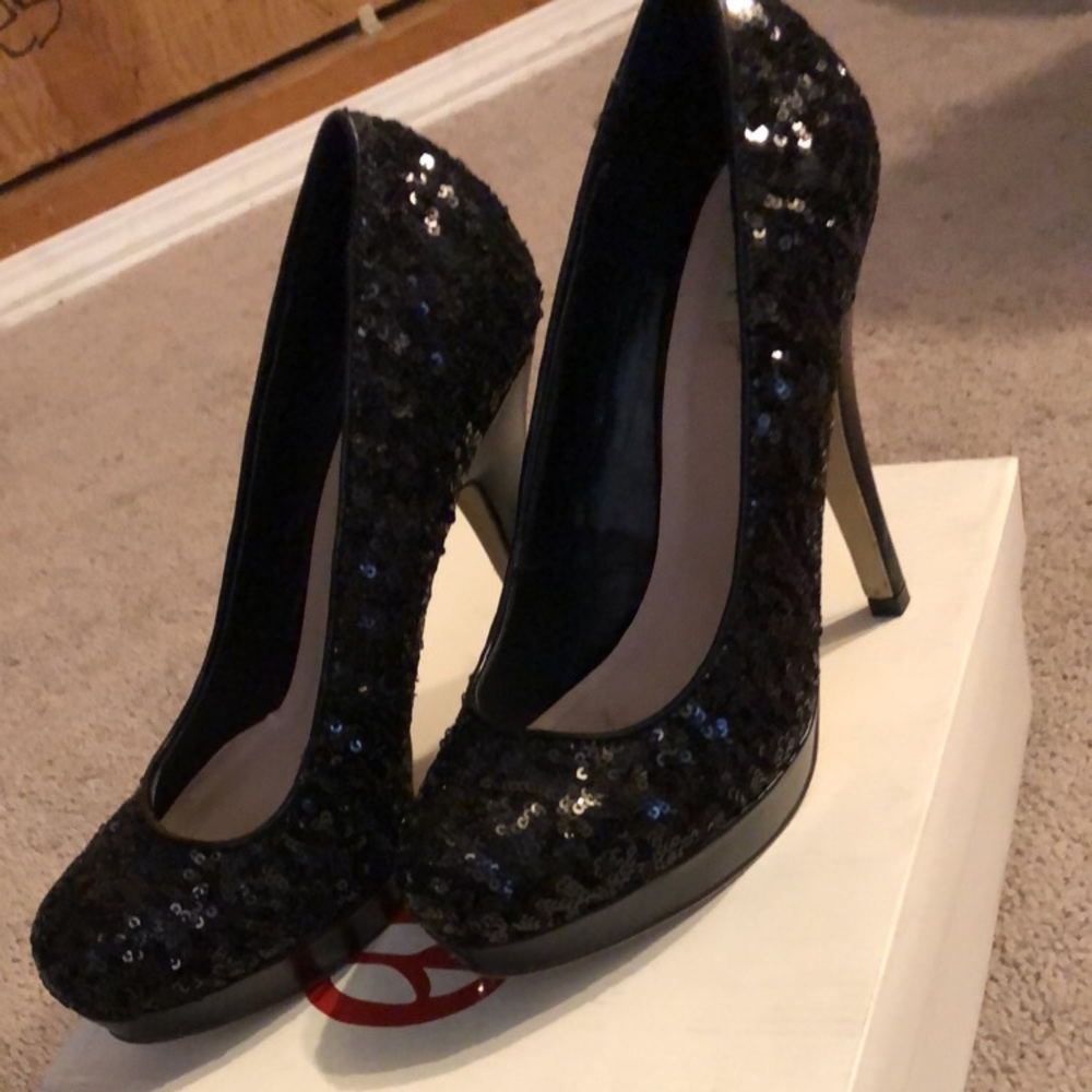 New black heels